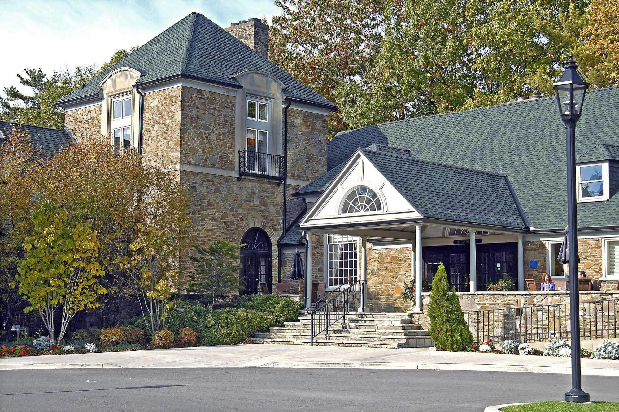 The Glenerin Inn Mississauga Exterior photo